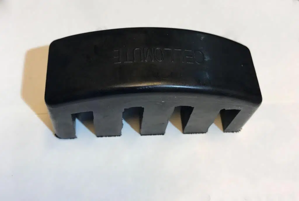 Cremonia CMUTE523 Çello Çalışma Susturucusu - Mute (Aksesuar) | Etüt İçin Ses Seviyesi Azaltıcı, Yumuşak Kauçuk Yapı ve Köprüye Zarar Vermeyen Tasarım