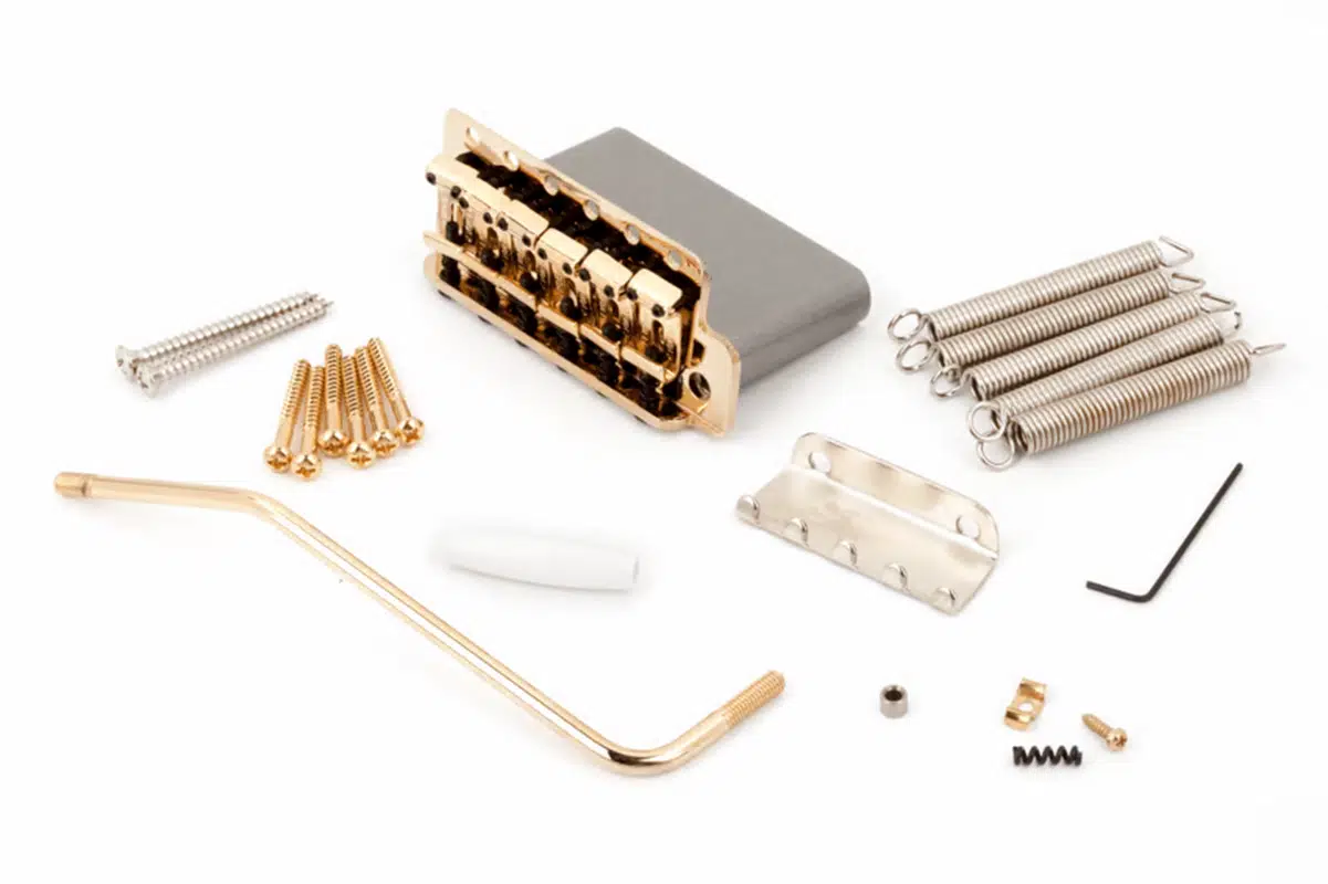 Fender 0992049000 6-Saddle American Vintage Series Stratocaster Tremolo Assembly Chrome Köprü Yedek Parça | Stratocaster, Krom