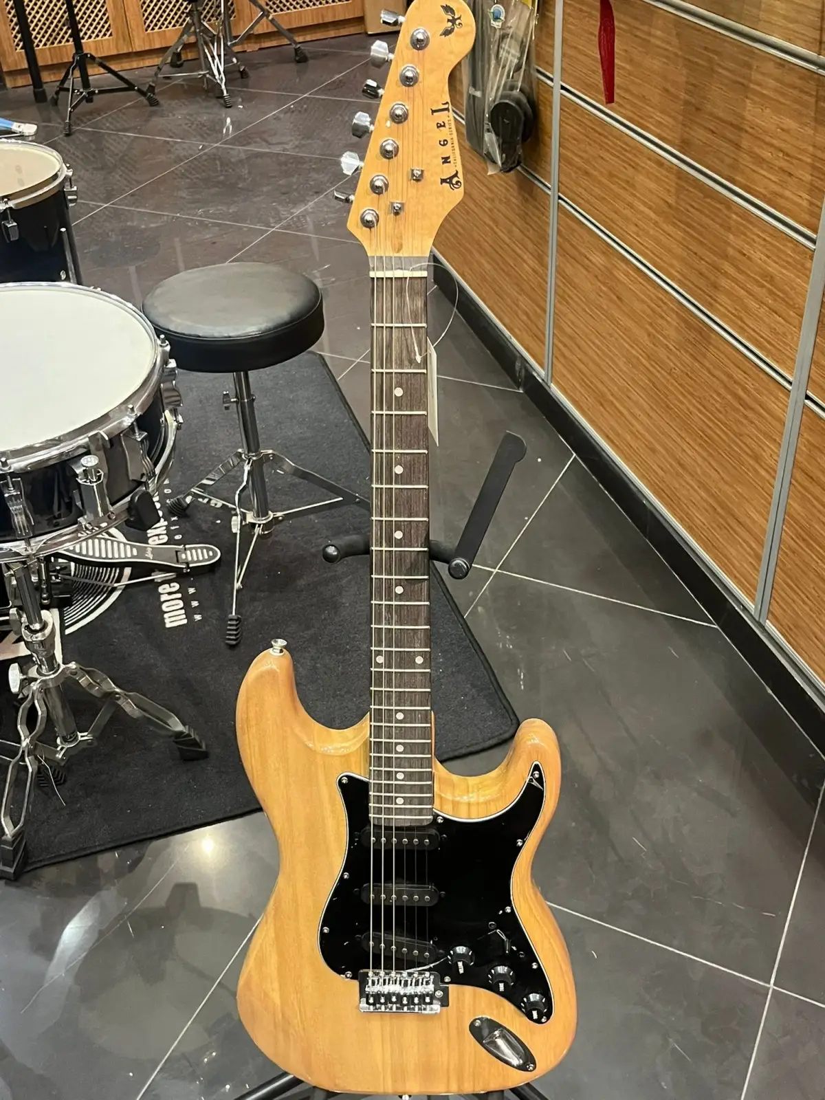 Outlet - Angel AEG111N Elektro Gitar