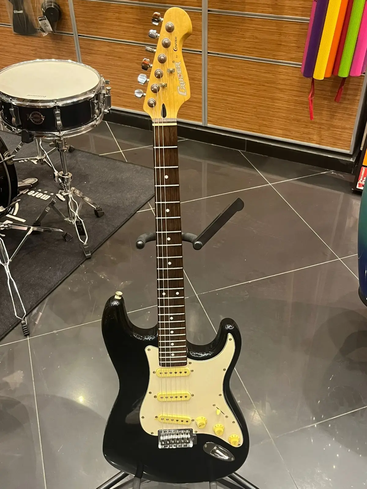 Outlet - Cruzer by Crafter ST-120LG-BK Elektro Gitar